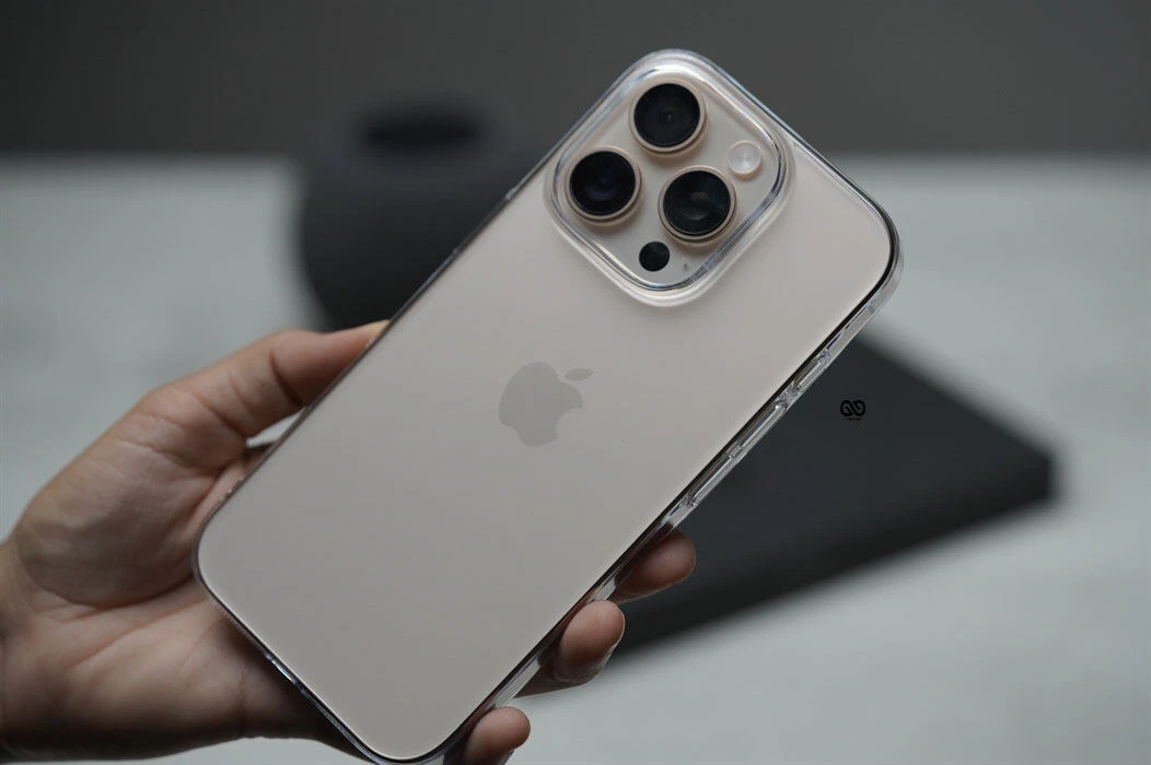 Anti Yellow Clear Back Cover Case iPhone 16 PRO (TPU case | Raised Edges for Full Camera Protection | Anti-yellow Clear)